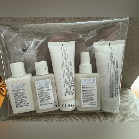 Oneiro Sunchasers Ready, Go Travel Kit - 5 Pcs with Plastic Pouch - BRAND NEW! - Picture 2 of 7